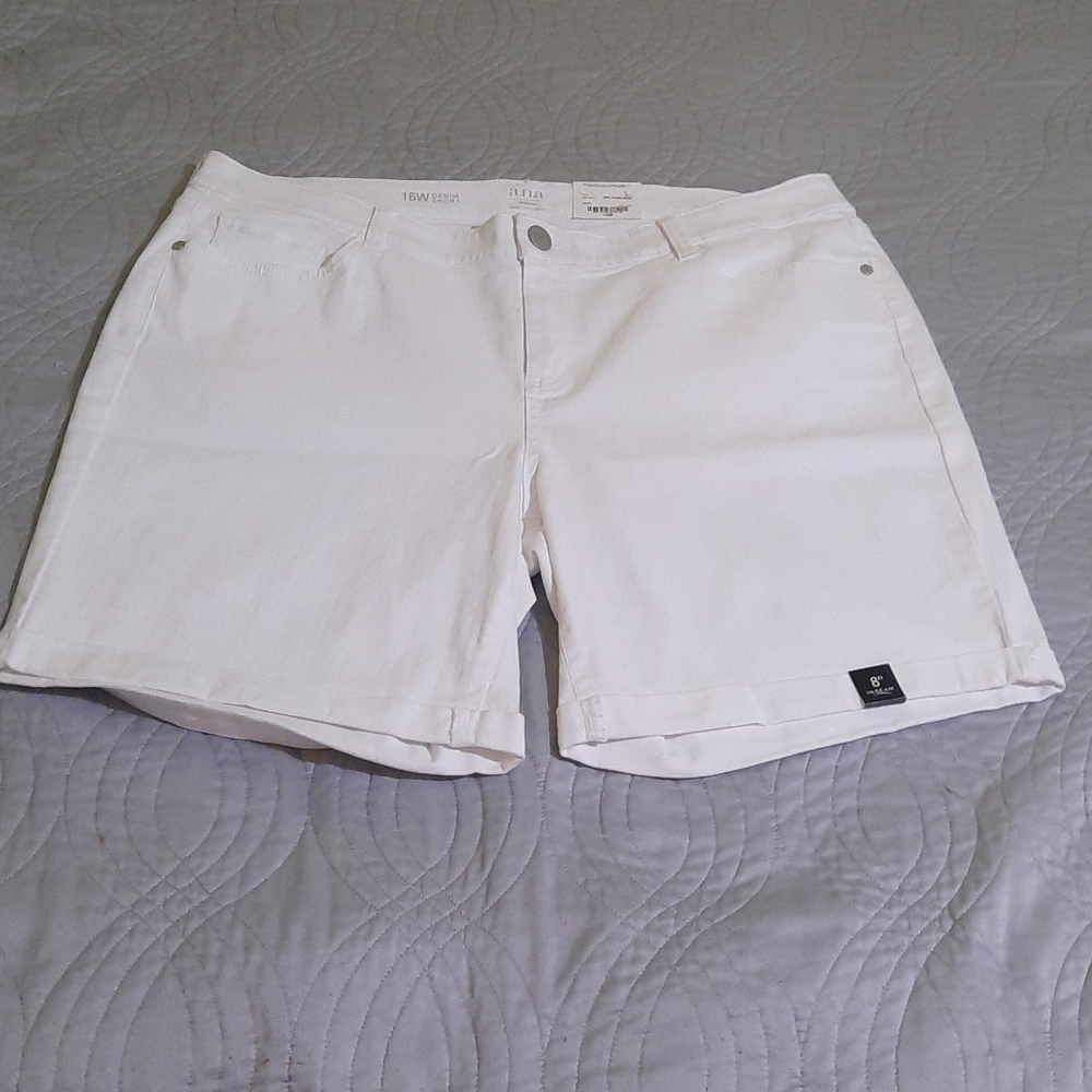 16  W DENIM SHORTS